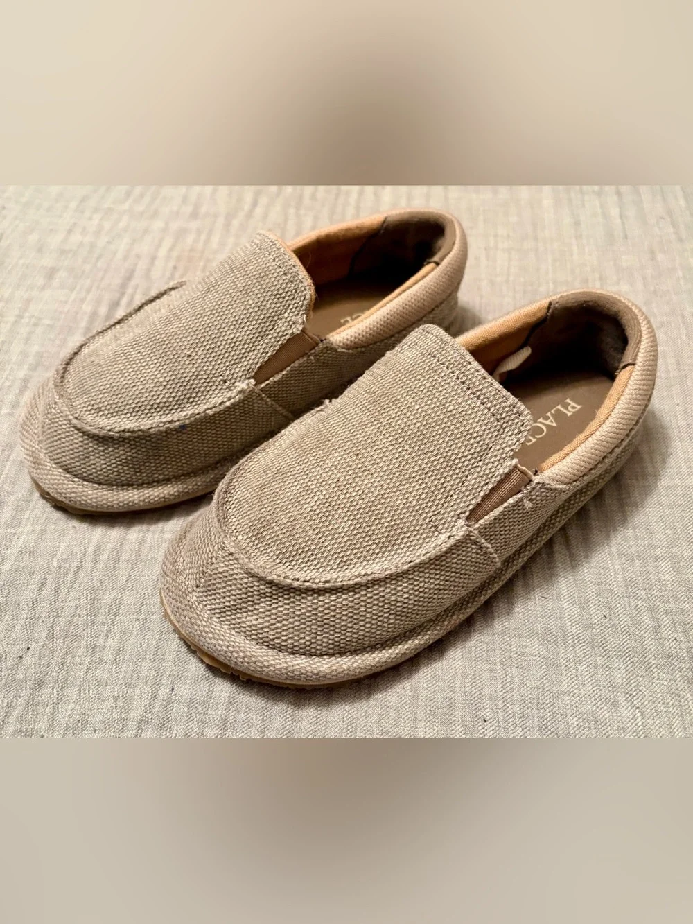 Little Boy’s Sz 11c The Children's Place Beige Canvas Slip-On Dress Shoes